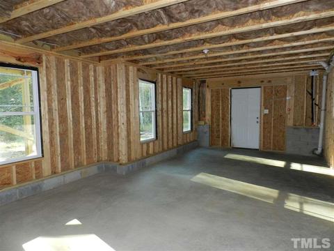 93 Tarpon Dr, Benson, NC 27504 photo 5