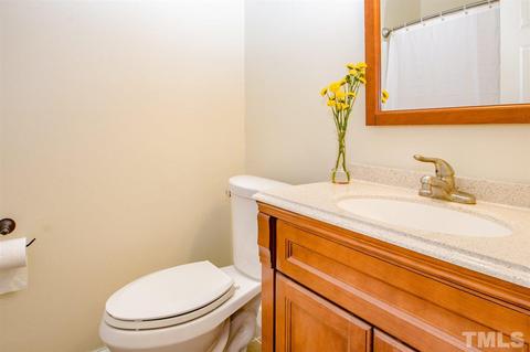 209 Danforth Dr, Cary, NC 27511 photo 8