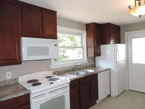 207 S Briggs Ave, Durham, NC 27703 photo 8