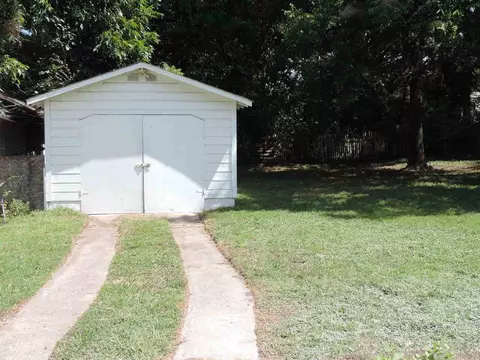 207 S Briggs Ave, Durham, NC 27703 photo 14