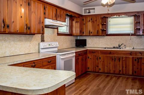 201 E Maynard Ave, Durham, NC 27704 photo 4