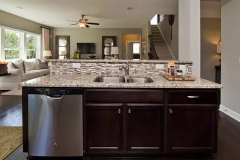 509 Poplar St, Durham, NC 27703 photo 8