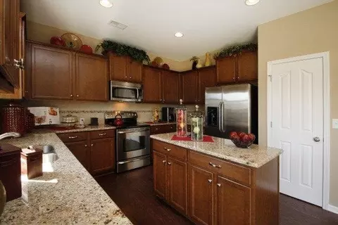 1107 Poplar St, Durham, NC 27703 photo 5