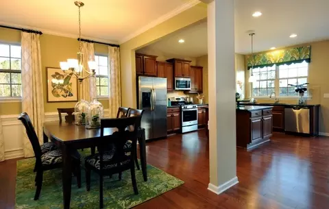 102 Peninsula Ct, Durham, NC 27703 photo 4