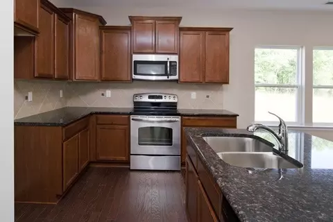 1102 Poplar St, Durham, NC 27703 photo 4