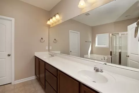 1102 Poplar St, Durham, NC 27703 photo 11