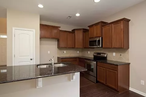 1102 Poplar St, Durham, NC 27703 photo 3