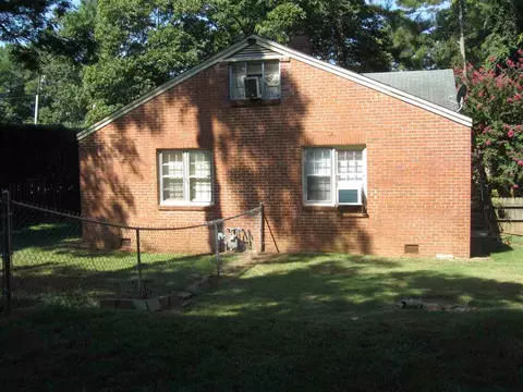910 Marilyn Dr, Raleigh, NC 27607 photo 2