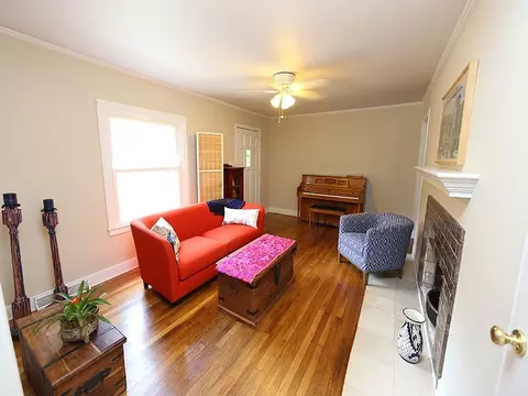 25 Hawthorne Dr, Durham, NC 27712 photo 4