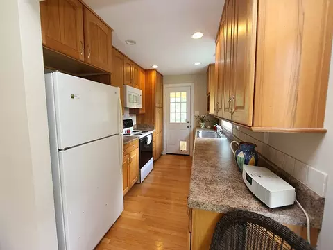 25 Hawthorne Dr, Durham, NC 27712 photo 6