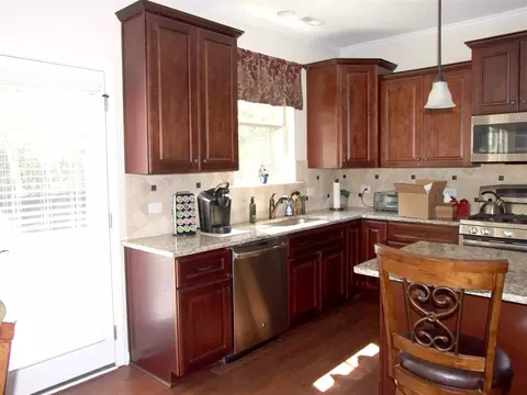 3410 Flat River Dr, Durham, NC 27703 photo 5