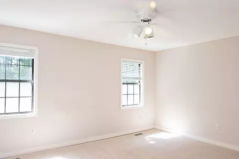 23 Willow Bridge Dr, Durham, NC 27707 photo 10