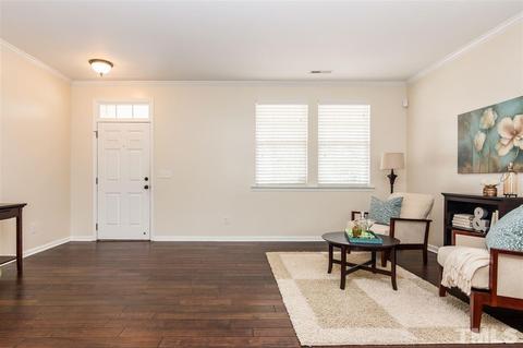 301 Hillview Dr, Durham, NC 27703 photo 2