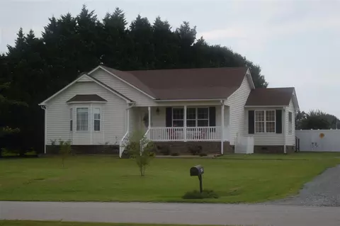 409 Danielle Dr, Garner, NC 27529 photo 2