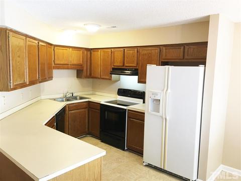 2965 Faversham Pl, Raleigh, NC 27604 photo 3