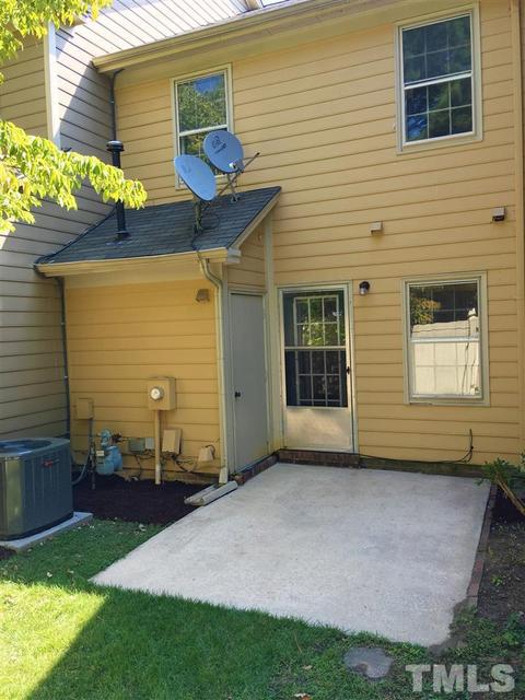 2965 Faversham Pl, Raleigh, NC 27604 photo 9