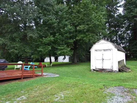 1227 Pointer St, Roxboro, NC 27573 photo 9