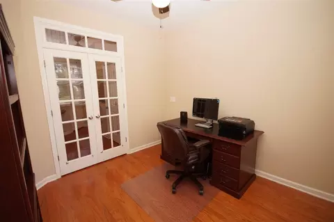 6036 Mcdevon Dr, Raleigh, NC 27617 photo 3