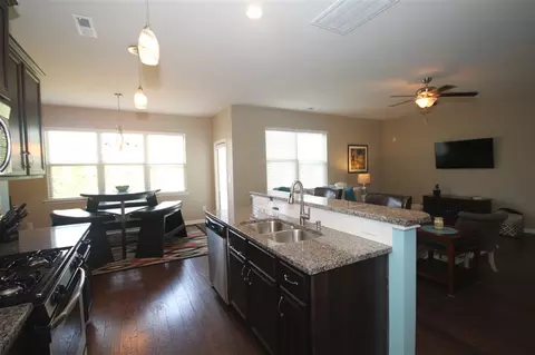 210 Westgrove Ct, Durham, NC 27703 photo 4