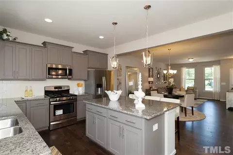 1115 Metropolitan Dr, Durham, NC 27713 photo 8