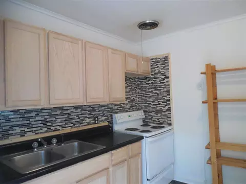 829 Ridgeway Ave, Durham, NC 27701 photo 4