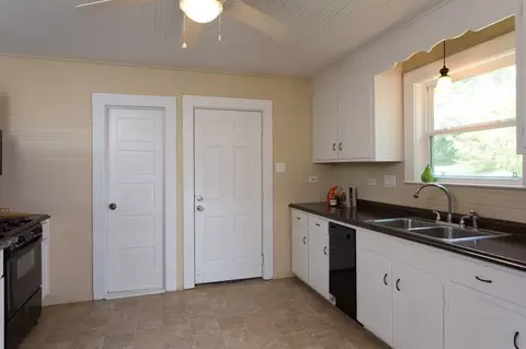 401 Gray Ave, Durham, NC 27701 photo 3