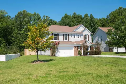 101 Dockrail Ct, Garner, NC 27529 photo 2