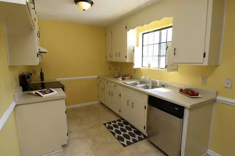 64 Christopher Ave, Princeton, NC 27569 photo 10