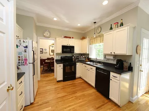 4005 Sturbridge Dr, Durham, NC 27713 photo 5