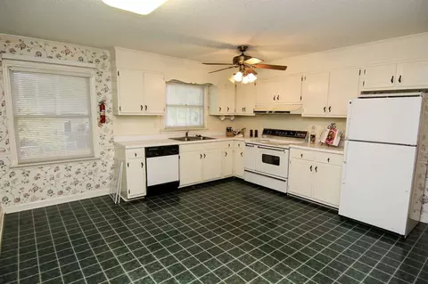 415 Beechwood Dr, Smithfield, NC 27577 photo 10