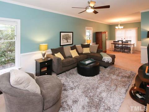 3 Crestbury Ct, Durham, NC 27713 photo 4