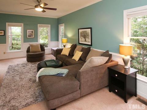 3 Crestbury Ct, Durham, NC 27713 photo 3
