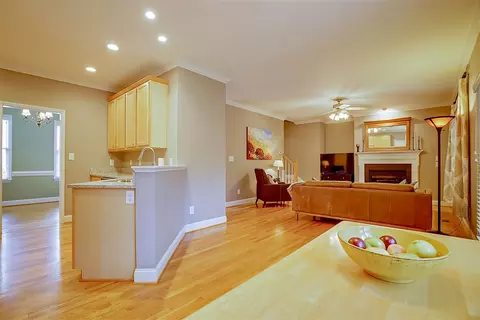 8422 Eagle View Dr, Durham, NC 27713 photo 13