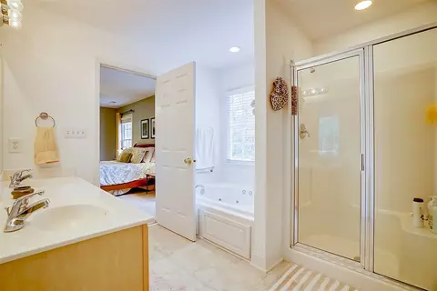 8422 Eagle View Dr, Durham, NC 27713 photo 17