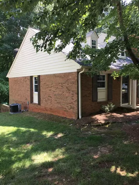 3160 Morningside Dr, Raleigh, NC 27607 photo 2