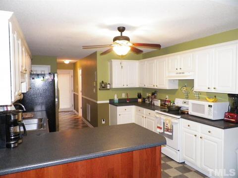 109 Heather Dr, Garner, NC 27529 photo 3