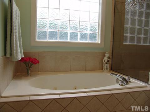 103 Chalon Dr, Cary, NC 27511 photo 15
