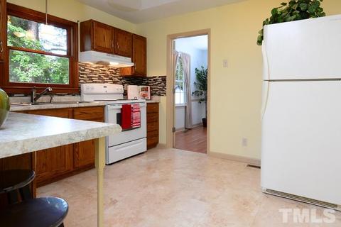 501 E Hammond St, Durham, NC 27704 photo 10