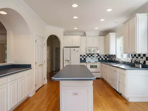 2707 Everett Ave, Raleigh, NC 27607 photo 10