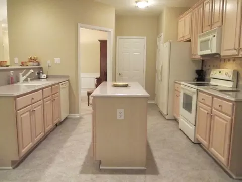 10370 Dapping Dr, Raleigh, NC 27614 photo 7