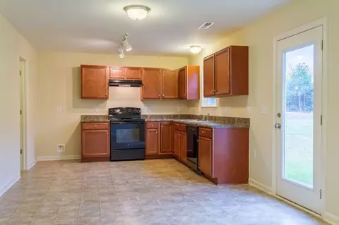 912 Willow Leaf Ct, Dunn, NC 28334 photo 4