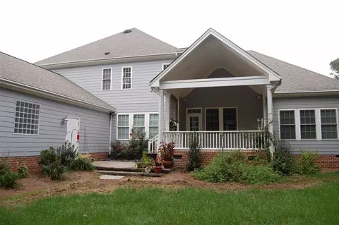 736 Hadrian Dr, Garner, NC 27529 photo 2
