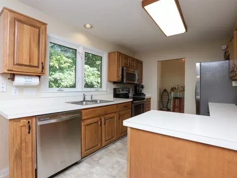 4 Homecroft Ct, Durham, NC 27703 photo 9