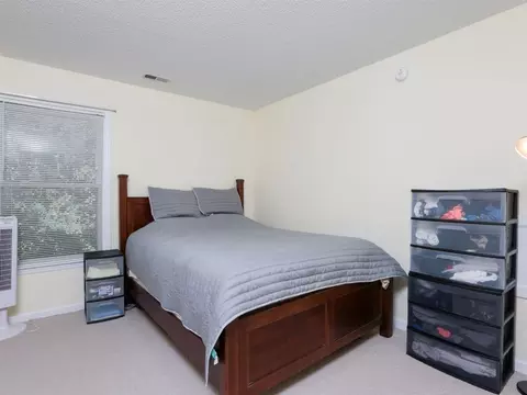 4 Homecroft Ct, Durham, NC 27703 photo 17