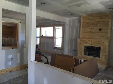 610 S Third St, Smithfield, NC 27577 photo 2