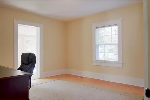 302 W Main St, Benson, NC 27504 photo 19