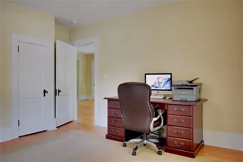 302 W Main St, Benson, NC 27504 photo 18