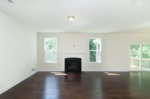 607 Poplar St, Durham, NC 27703 photo 6