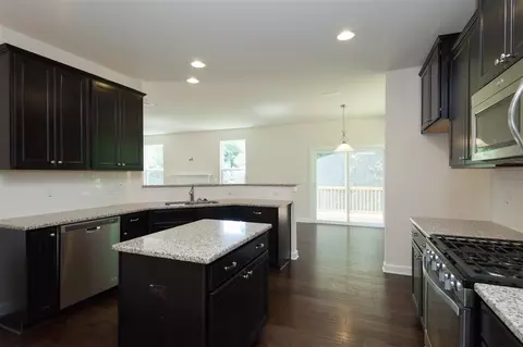 607 Poplar St, Durham, NC 27703 photo 8