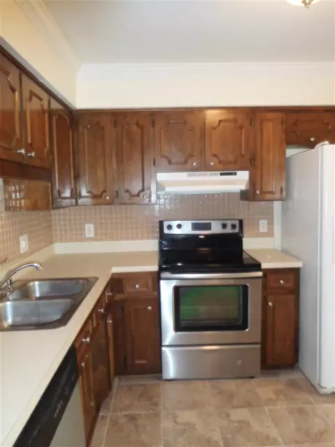 21 E Bayberry Ct, Durham, NC 27713 photo 2